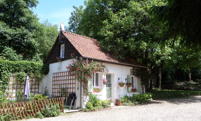 Tortefontaine Cottage | Detached Holiday Cottage, Close To Market Town Of Hesdin .