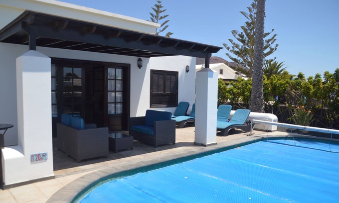 Montana Roja House | Detached Luxury Villa set in Beautiful Gardens with a Private Heated Pool