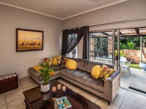 Nelspruit Apartment | Dew Drop Inn