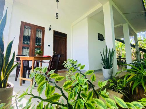 Kimbissa House | Dimuthu Green Villa