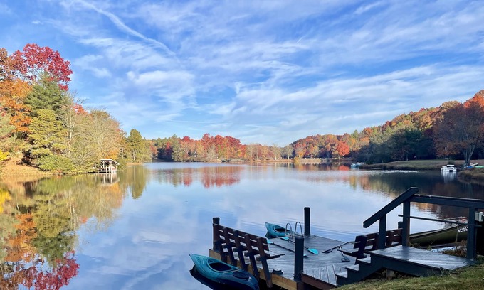 Brevard House | Direct Lakefront Connestee Falls- Views + private dock + 4 kayaks + flat yard