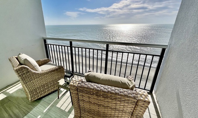 Downtown Myrtle Beach Condo | Direct Ocean View Condo on Boardwalk Steps From Beach - Indoor & Outdoor Pools