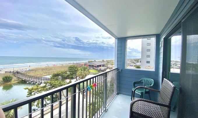 Myrtle Beach Condo | Direct OCEANFRONT 2021 Remodeled 3rd floor End unit Myrtle Beach Resort