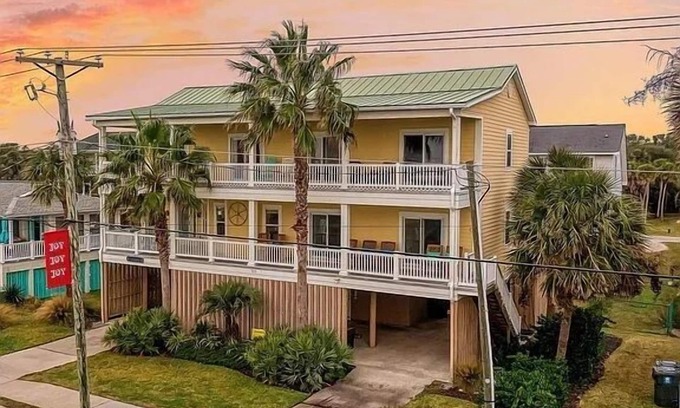 Edisto Island House | Directly across from Beach! 6 BR,(all oceanview, BTH & Heated Swim Spa! Elevator