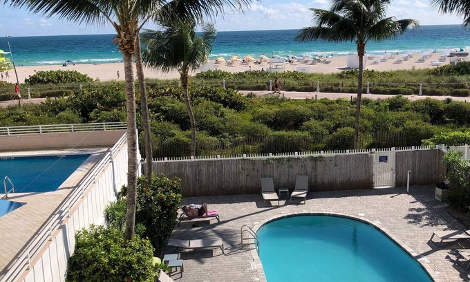 South of Fifth Apartment | Directly on the beach with Free beach lounges! Best location in South Beach