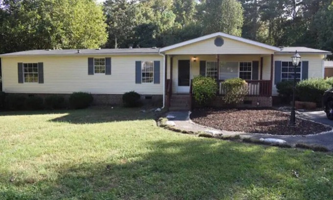 Durham House | Discover Durham, just a quick 11-minutes from Duke University