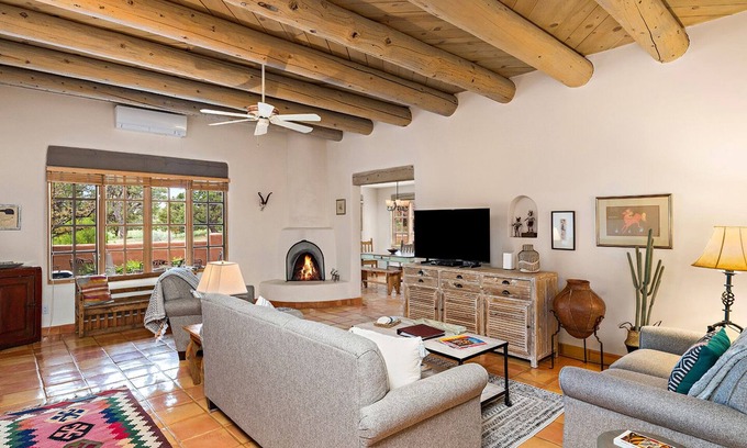 Quail Run House | Discover Santa Fe's Gem: Unwind at Quail Run 717 - Sleeps 4 Comfortably