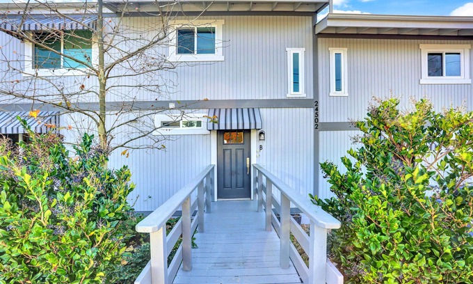 Lantern District Condo | Discover the allure of Dana Point in this beautiful 1 bedroom unit that sleeps 4