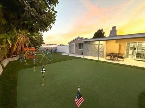 Southwest Anaheim House | Disneyland Lux Villa 6BR 4BA Mini Golf Arcade Game