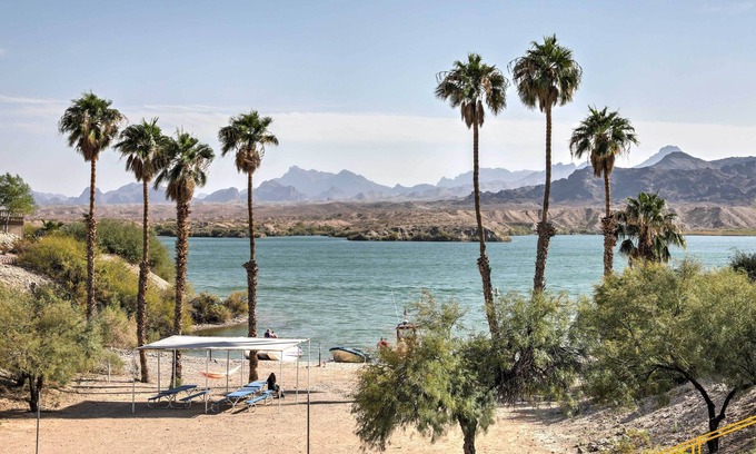 Lake Havasu City Cottage | Dock & Beach Access: Cozy Lake Havasu City Home!
