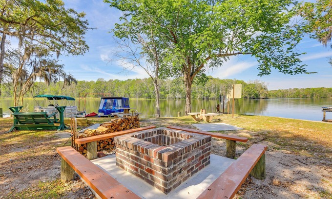 Chiefland Apartment | Dock & Fire Pit: Scenic Studio on Suwannee River!