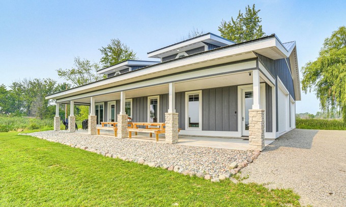 Oconto House | Dock & Panoramic Bay Views: Oconto Retreat!