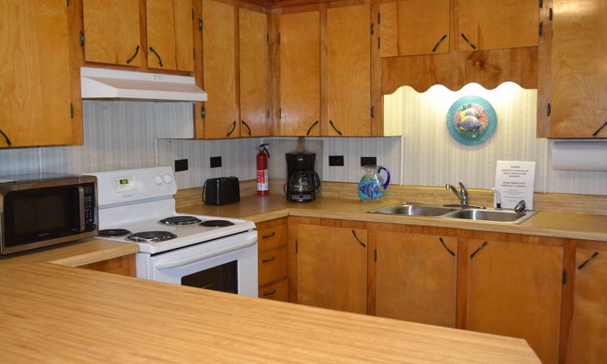 Keaton Beach Apartment | Doctor's Rx: Go Fish in Keaton Beach! Apt 2