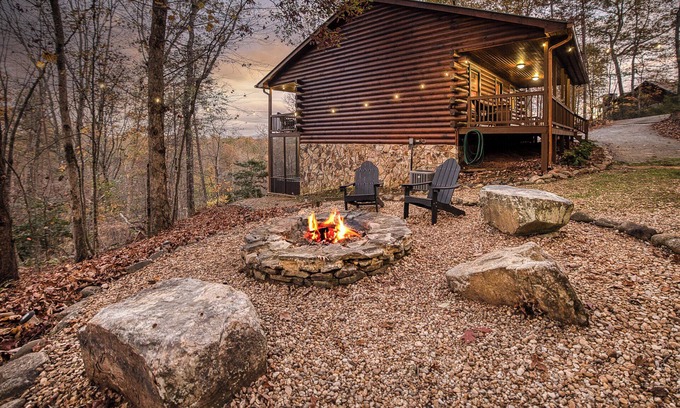 Blue Ridge Cabin | Dog-friendly log cabin with Mountain views, hot tub & game room — near downtown