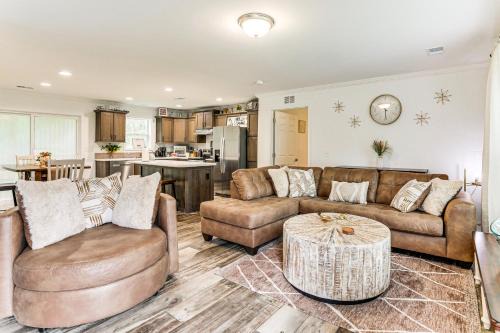 Russellville House | Dog Friendly, Screened Porch St Stephen Retreat!