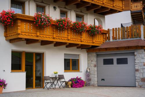 Funes Apartment | Dolomiten Home