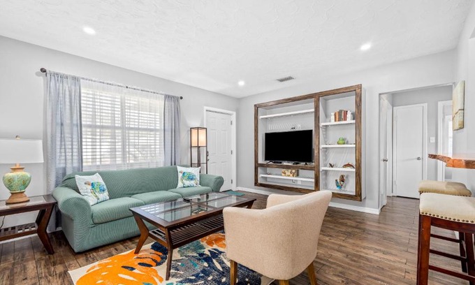 Bradenton House | Don't Be Koi