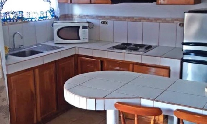 Quepos House | DONA MARTHA APARTMENT 1 BED 1 BATH PARKING & WIFI