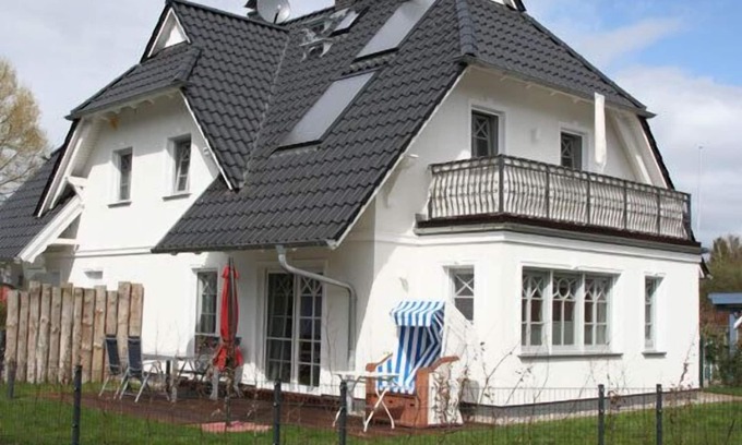 Born auf dem Darss House | Doppelhaushälfte mit Balkon und Terrasse in Ruhiger Lage