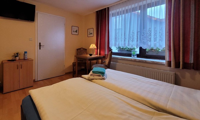 Franken Siedlung Apartment | Doppelzimmer - Zimmervermietung Lange