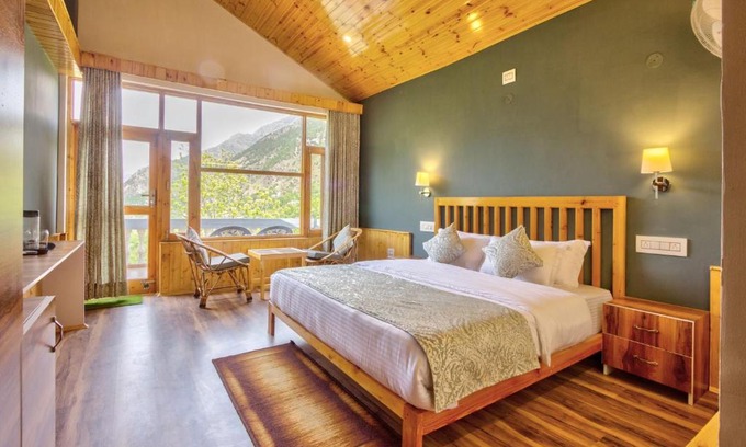 Banjar House | Doris Mountain Cabins Tirthan