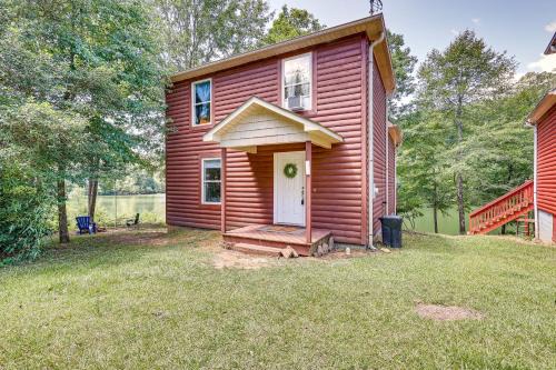 Double Springs House | Double Springs Cabin Stay with Deck and Shared Dock!