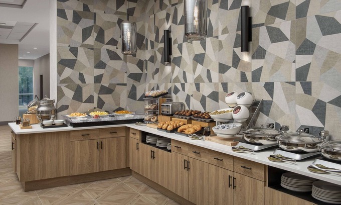 Graysville Hotel | Doubletree by Hilton Chattanooga Hamilton Place