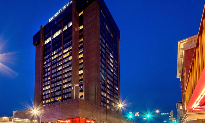 North Park Hotel | DoubleTree by Hilton Hotel Billings