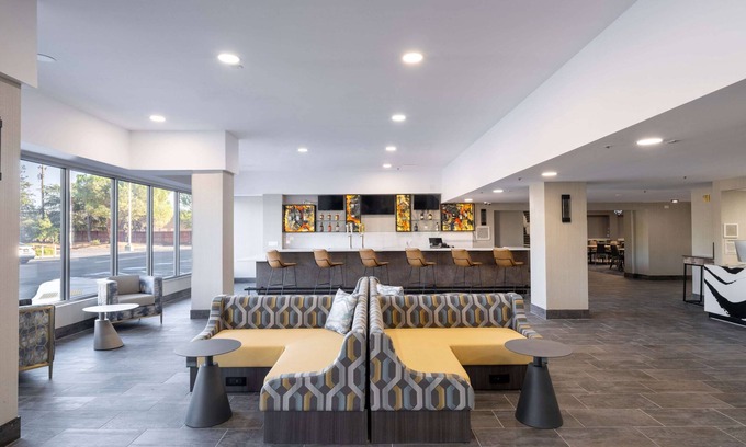 Livermore Hotel | DoubleTree by Hilton Livermore, CA