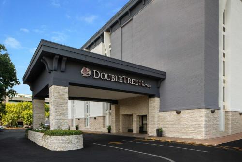 Montgomery Hotel | DoubleTree by Hilton Montgomery Downtown