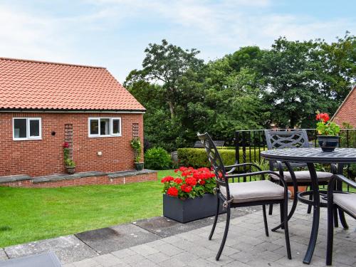 Whitby House | Downdinner Hill