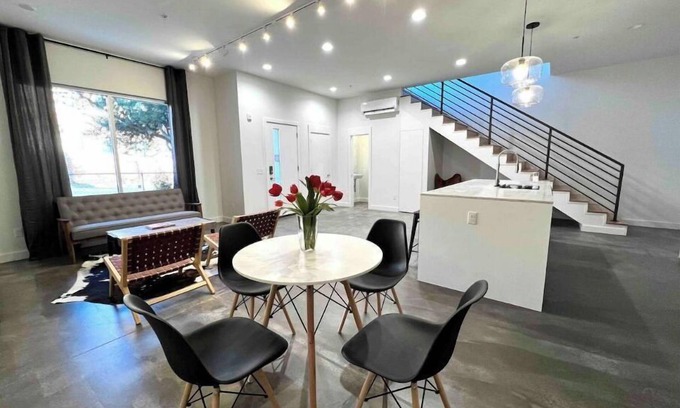 Midtown Condo | Downtown 3 Level Modern Condo 2 Private Balconies Unit B