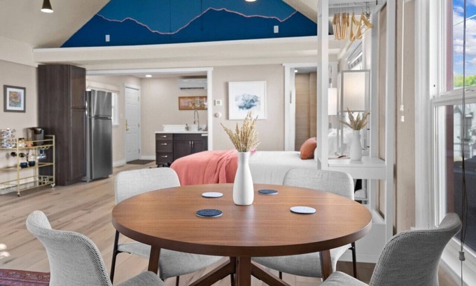 Kalispell House | Downtown* 30 min. to Skiing* Walk to Dining, Shopping, Parks, Museums, and more!