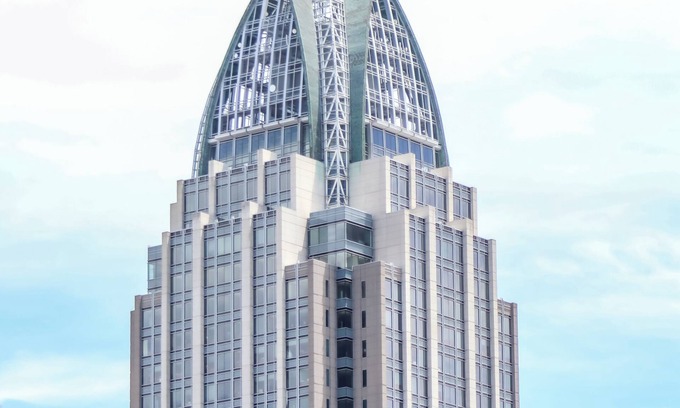 Central Business District Apartment | Downtown Cozy 2 BR Apt - 4min drive MardiGras Park