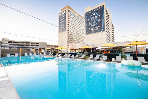 Downtown Las Vegas Hotel | Downtown Grand Hotel & Casino