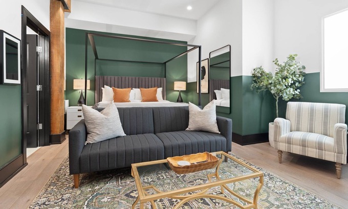 Central Business District Hotel | Downtown Suite with Rooftop Pool, Game Room & Gym 24/7 Staff