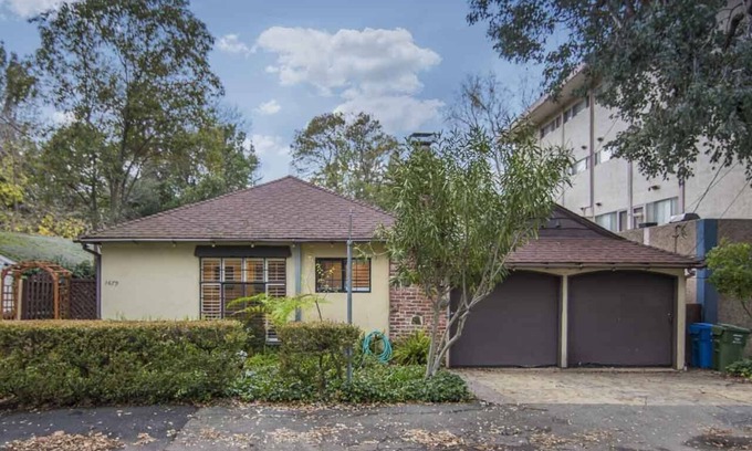 Walnut Creek House | Downtown Walnut Creek Executive Retreat