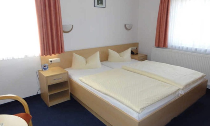 Sassnitz Hotel | DR 07 Standard with city view - Hotel garni Meeresgruß ***