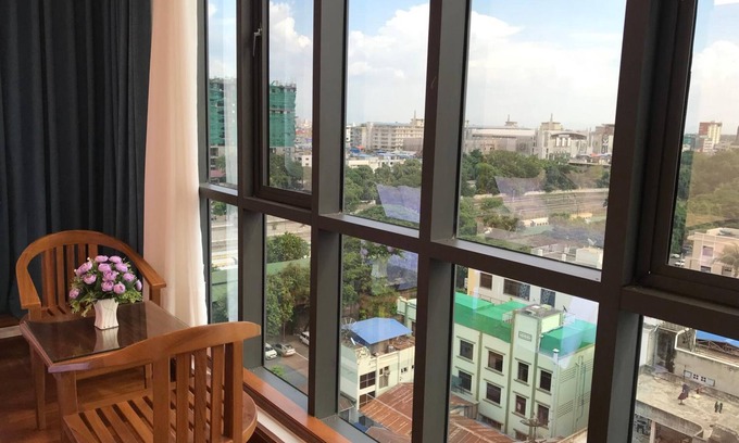 Mandalay Hotel | Dragon Phoenix Hotel