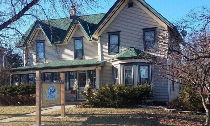 Antioch Bed & Breakfast | Dragonfly Bed and Breakfast
