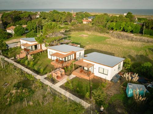 Colonia Chapadmalal House | Dread Chapa Shack - CASA 3 - Casa en complejo Para 6 PAX Con Parrilla A 4 Cuadras del Mar - Hola Sur