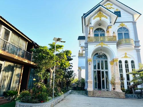Phuoc Thuan Ski Chalet | Dream House Homestay