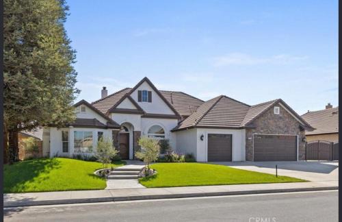 Rosedale House | Dream house, with pool