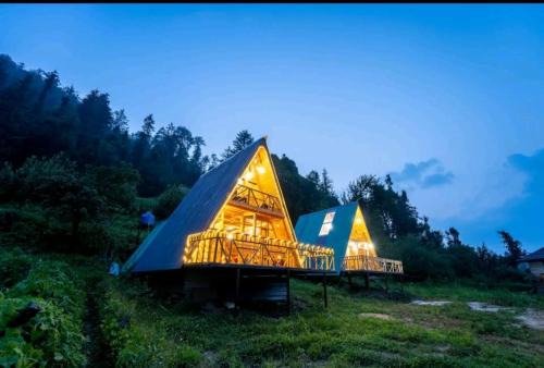 Banjar House | Dreams villa A frame cabin