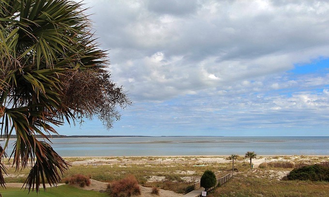 Ocean Point House | Dreamy, updated home in Wild Dunes with great ocean views and beach access