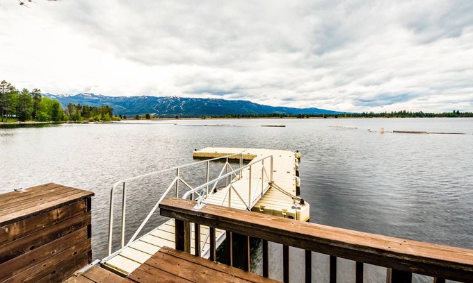 Tamarack Resort Cottage | Dreamy waterfront oasis with fireplace, firepit, patio, dock, and mountain views