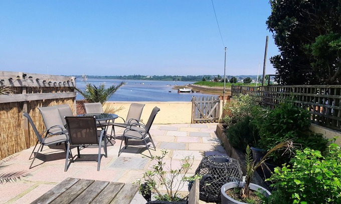 Exmouth Cottage | DRIFTWOOD, pet friendly, country holiday cottage in Exmouth