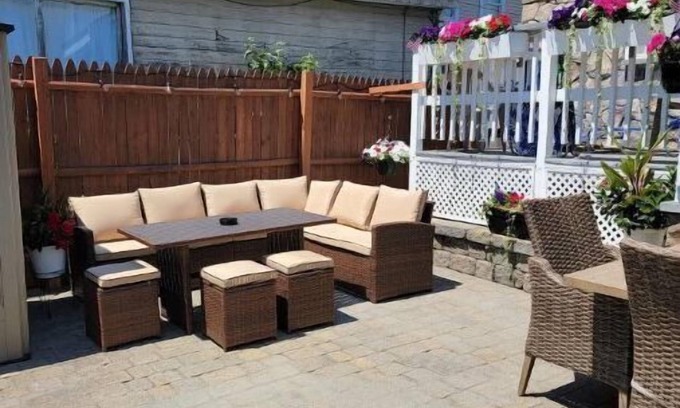 Hampton Apartment | Drop anchor in our studio only steps to the beach