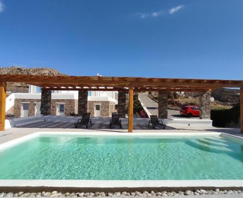Plintri Apartment | Dual Apts with Pool Ideal for 10 Guests in Mykonos