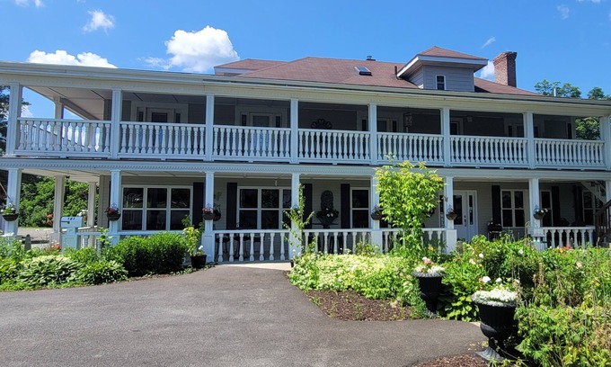Madawaska Bed & Breakfast | DuBois' Inn
